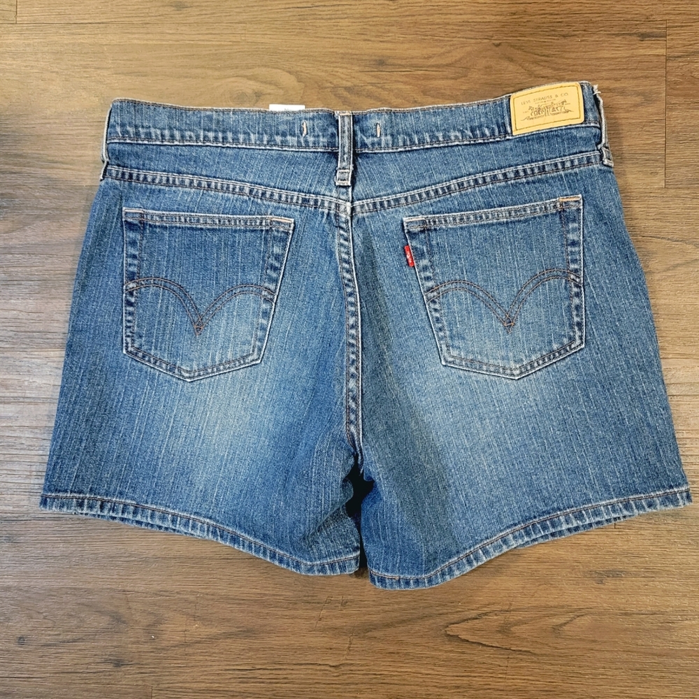 Levi's 515 shorts